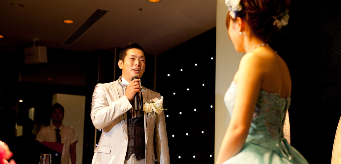 サプライズ特集 結婚式二次会で新婦を感動させる演出3選 宴索 Blog